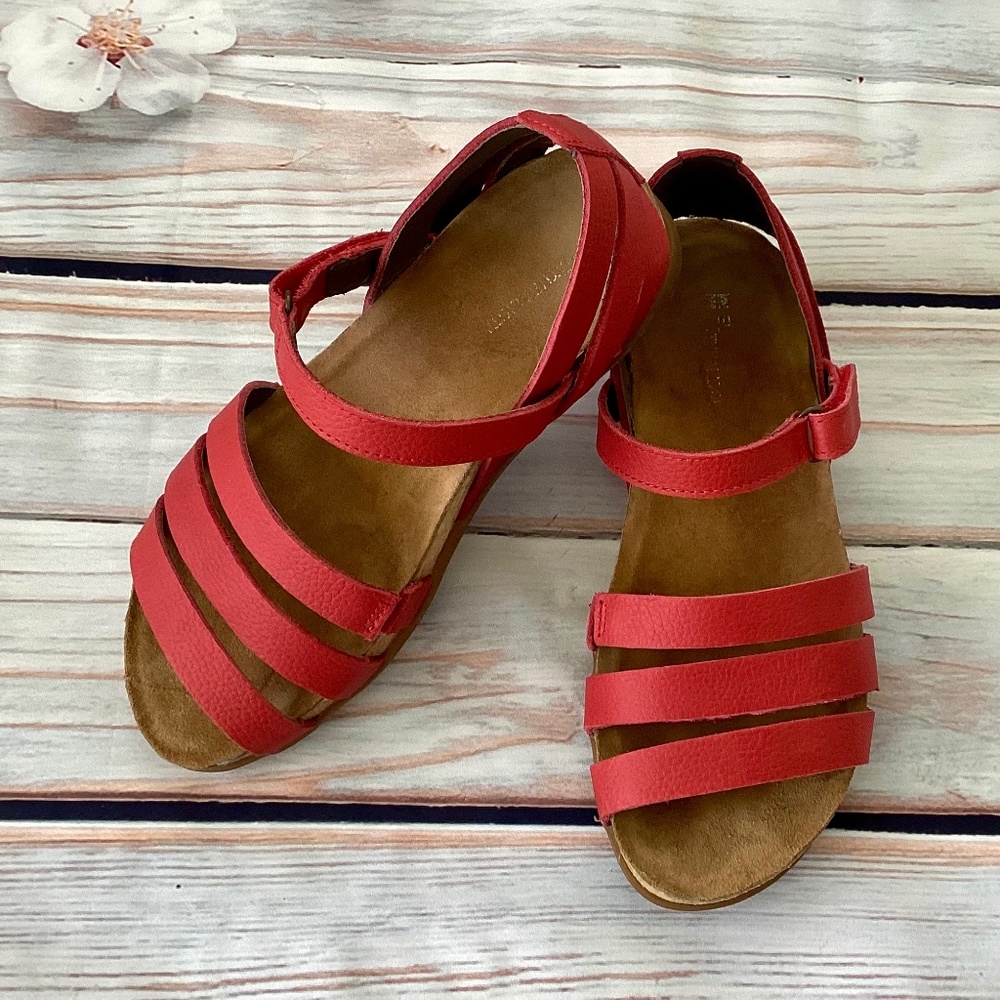 EL NATURALISTA Genuine Leather Sandals
